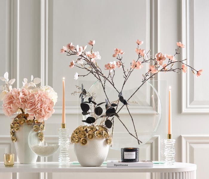 Elegant Glass Ellipse Vase